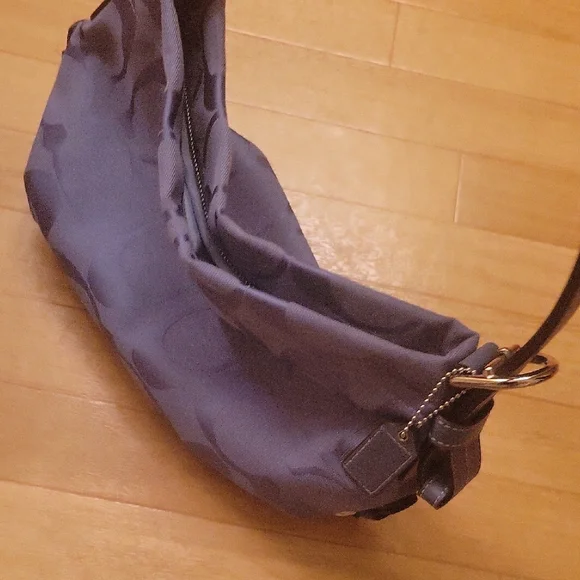 Light Blu Coach Women's Bag - Picture 9 of 11